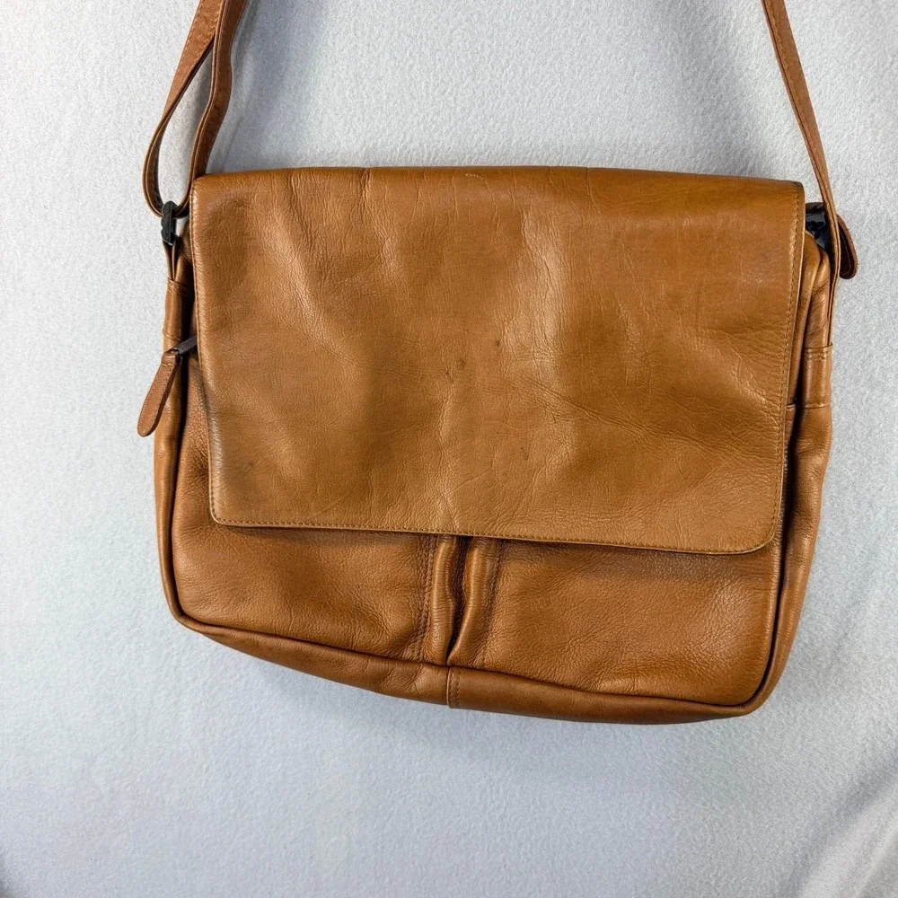 Vintage Gonari Colombia Tan Leather Messenger Bag Crossbody Satchel 15x11